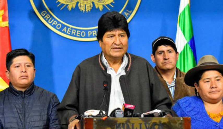 بازگشت مورالس به بولیوی در میان استقبال گسترده بومیان