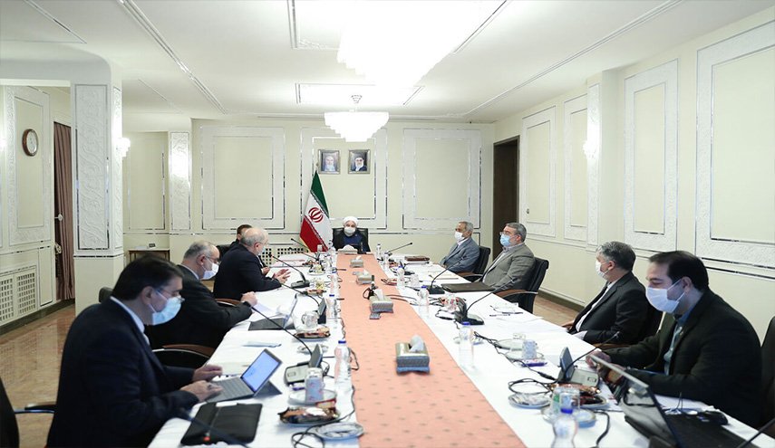 روحاني يعلن تبني خطة شاملة لإدارة المرحلة الجديدة من تفشي كورونا