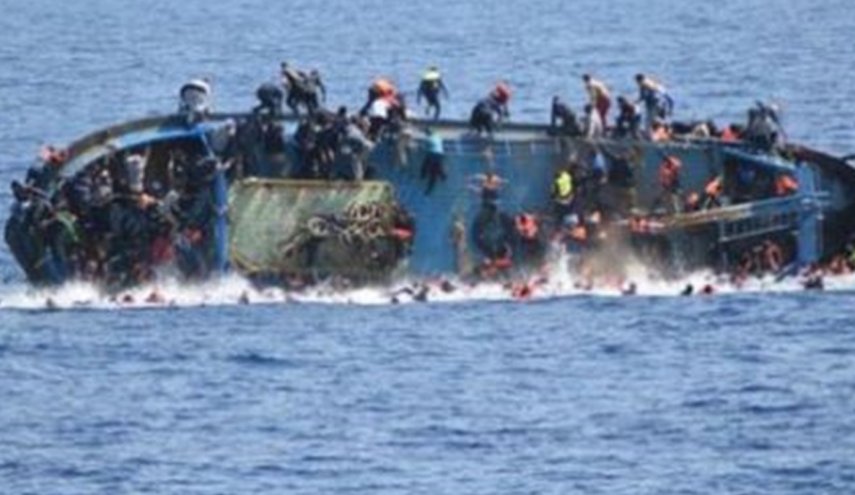 وفاة مهاجرين اثر انقلاب سفينة قرب سواحل ليبيا