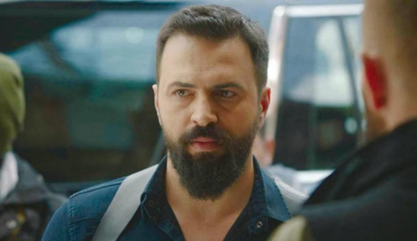 كاتب “الهيبة الرد” يوجه انتقادات قاسية لنجمه “تيم حسن”
