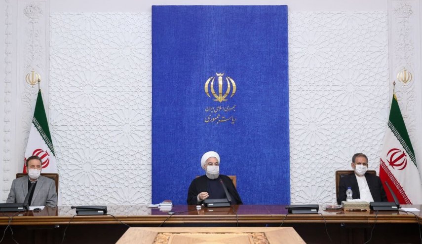 الرئيس روحاني: سنتخذ اجراءات داعمة للشرائح الضعيفة خلال التعطيل بسبب كورونا
