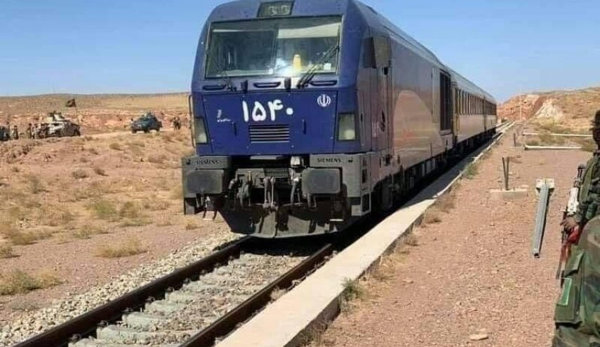 برخورد قطار مسافری و باری در قزوین/۲۰ مسافر مصدوم شدند /بی‌احتیاطی سوزن‌بان علت حادثه بوده است
