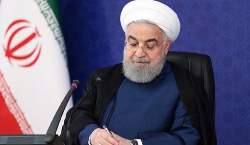 روحاني يوجه تهنئة لعون ويؤكد وقوف ايران لجانب شعب لبنان المقاوم