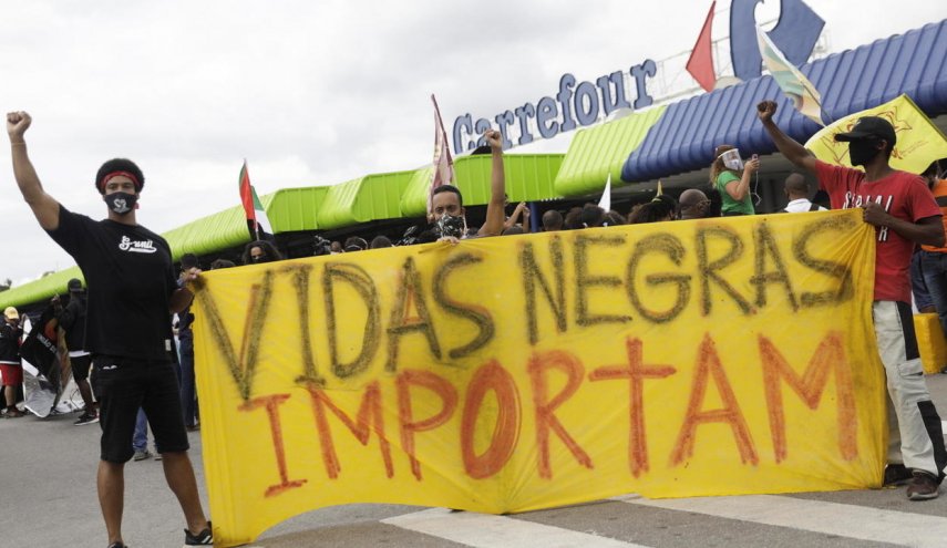استمرار المظاهرات المناهضة للعنصرية في البرازيل