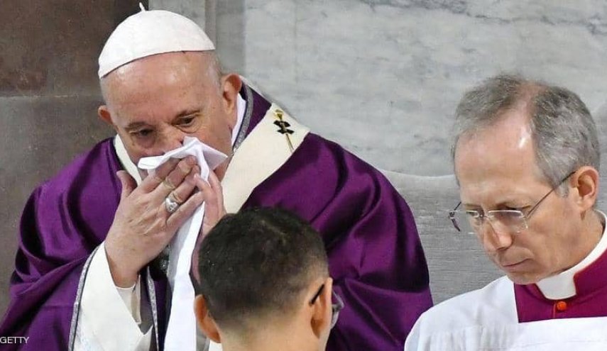 البابا يشعر بما يشعر به المصابون بكورونا!

