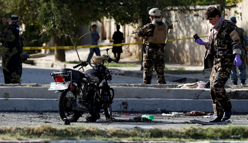 مقتل العشرات من رجال الأمن بانفجار سيارة مفخخة شرقي أفغانستان
