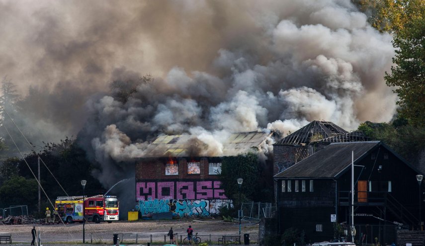 إصابات جراء انفجار في مستودع قرب مدينة برستل في بريطانيا