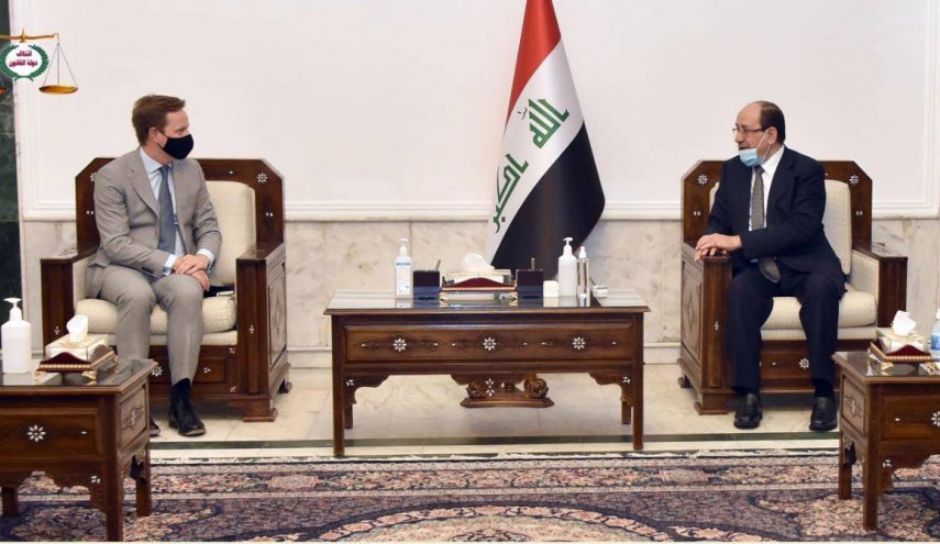 تفاصيل لقاء المالكي مع السفير البريطاني في العراق