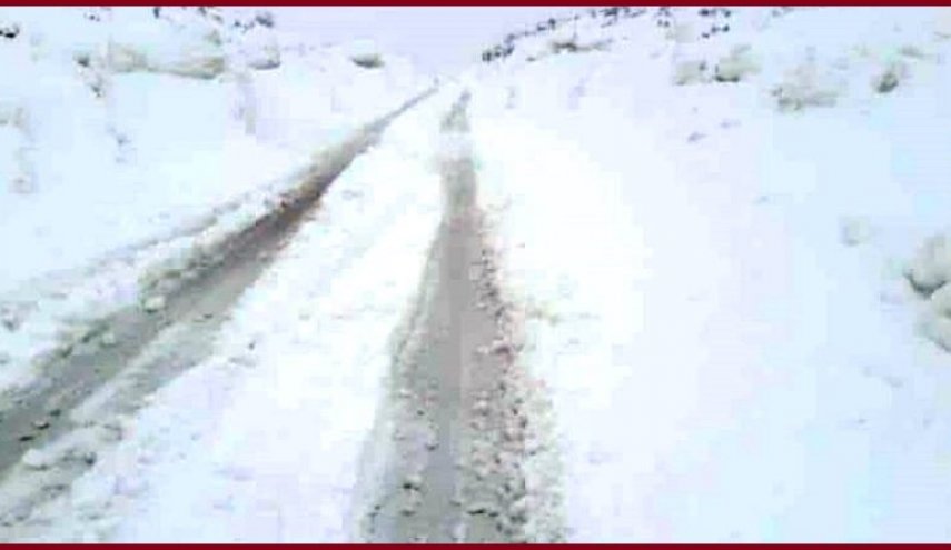 بعض الطرقات الجبلية في لبنان مقطوعة بسبب الثلوج