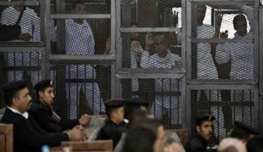 حقوقيون مصريون ينتقدون استمرار انتهاكات حقوق الانسان بسجون السيسي