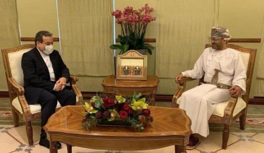 وزير الخارجية العماني يؤكد على المزيد من تطوير العلاقات مع ايران