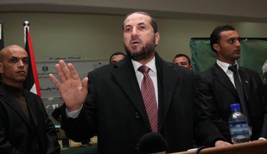 قاضي فلسطيني ينسف عار التطبيع بآية ويحذر من اختراع دين جديد