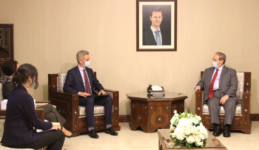 وزير الخارجية السوري يتسلم اوراق ممثل برنامج الغذاء العالمي 