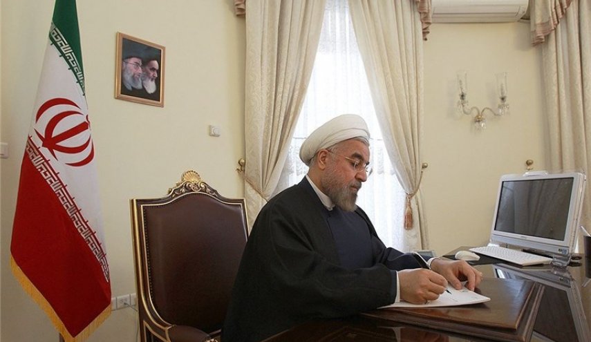 روحاني يؤكد على تطوير وتعزيز العلاقات بين ايران وقطر