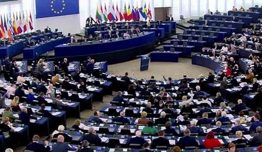 اعتراف توییتری کم سابقه عضو ایرلندی پارلمان اروپا/ حمایت اروپا از مخالفان در بلاروس، سکوت در برابر کشتار یمنی ها به دست عربستان
