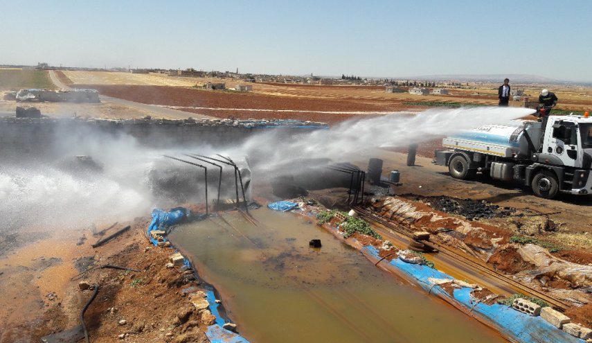 حمله پهپادهای ناشناس به پالایشگاه نفت مسروقه در حومه حلب
