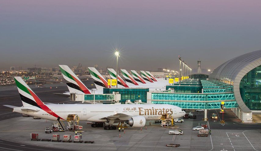 الإمارات تؤكد تجميد منح التأشيرات لمواطني 13 دولة بينها 8 عربية