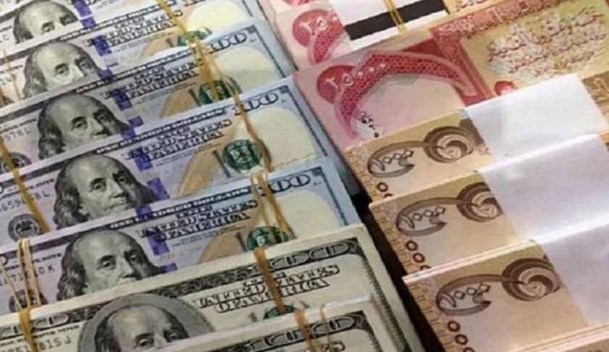 الدولار يسجل ارتفاعا في العراق بعد هبوط والتوضيح لدى البنك المركزي
