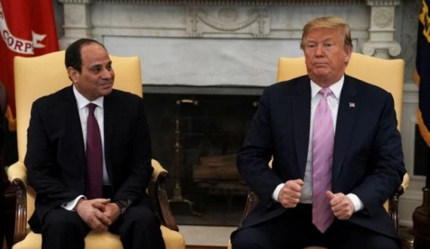 المصريون يسخرون من انقلاب ترامب على 'ديكتاتوره المفضل'