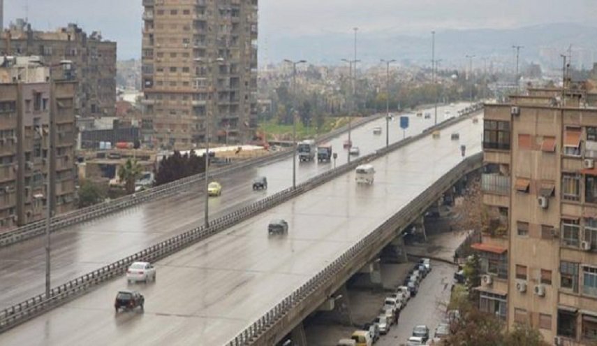 وفاة سوري بحادث سير مروع في دمشق.. والسائق يلوذ بالفرار