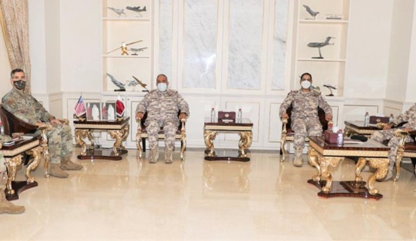 دیدار مقام نظامی آمریکایی با رئیس ستاد مشترک ارتش قطر
