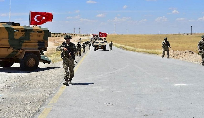 مسلحون مجهولون يستهدفون آلية عسكرية تركية في إدلب