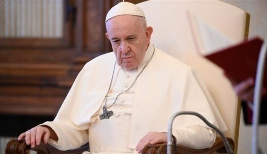 البابا فرنسيس يعلق على اقتحام الكونغرس الأمريكي 
