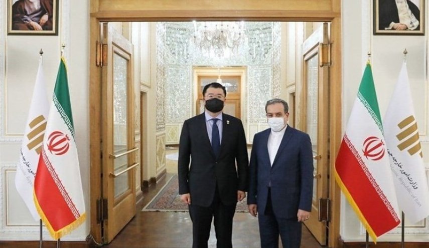 تفاصيل مباحثات وكيل الخارجية الكورية مع عراقجي في طهران 