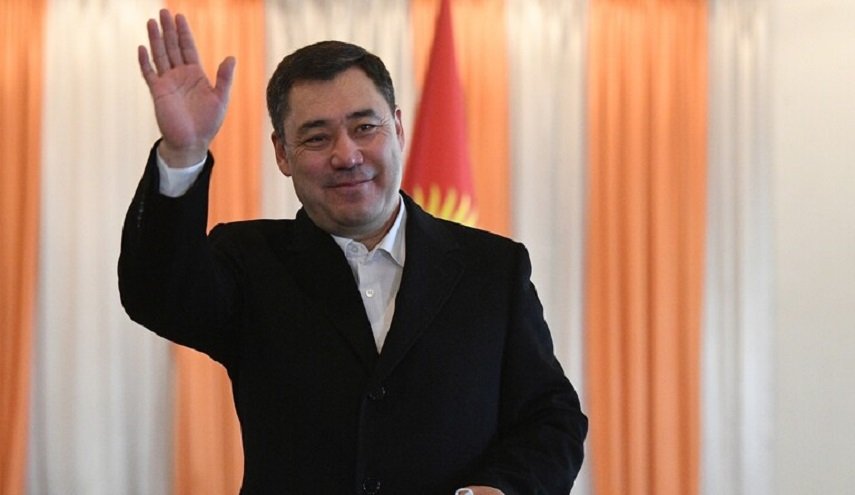 الفائز بالانتخابات بقرغيزستان يعد بفرض 