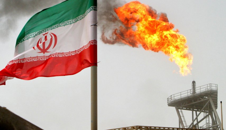 احتياطات النفط الايراني بالخليج الفارسي زادت 740 مليون برميل