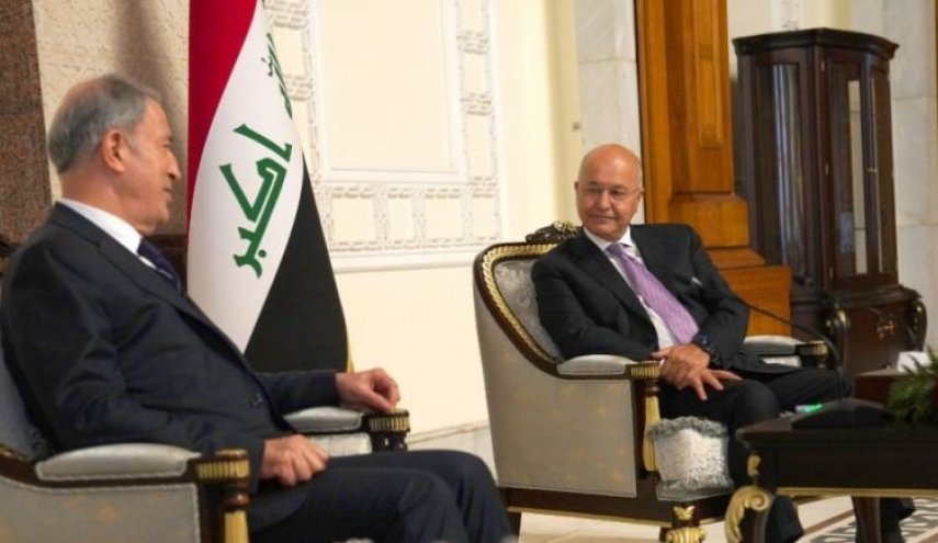 الرئيس العراقي يؤكد لآكار ضرورة تخفيف توترات المنطقة

