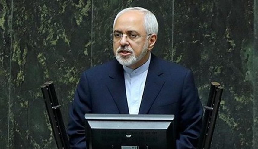 ظريف: سياستنا في الاتفاق النووي مبنية على توجيهات قائد الثورة