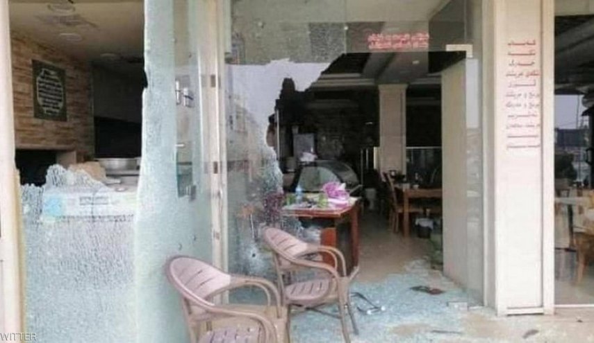 بالصور.. هجوم مسلح على مطعم في العراق 'لأغرب سبب'!
