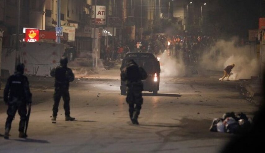 منظمات تونسية تطالب السلطات بعدم استعمال القوة مع المحتجين