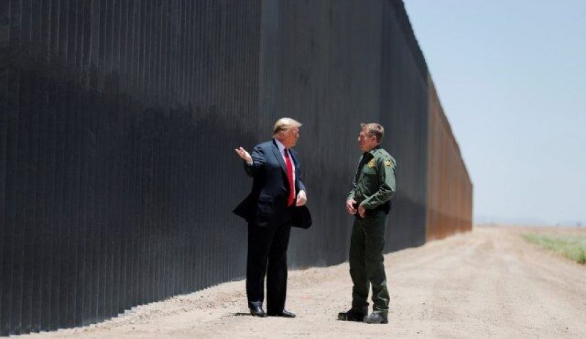 بایدن ساخت دیوار در مرز مکزیک را متوقف کرد