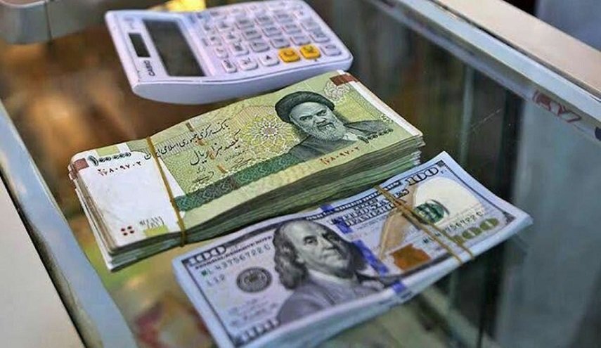 لهذا ارتفعت قيمة الريال الايراني أمام العملات الأجنبية