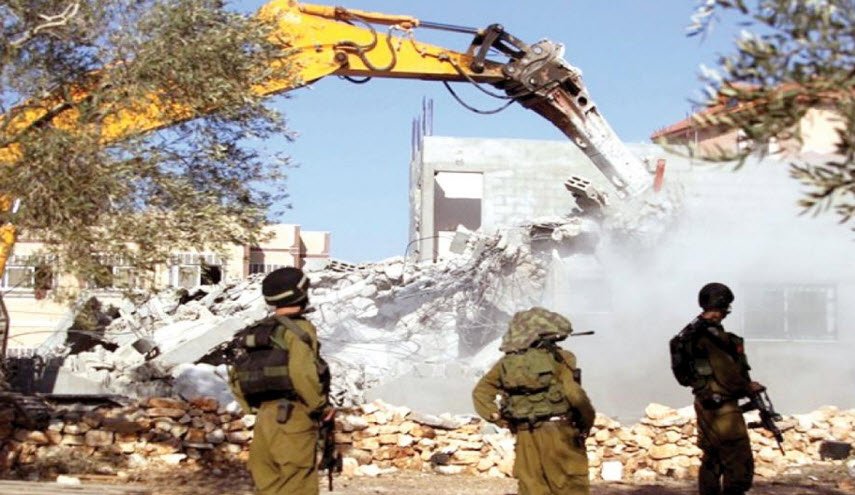 الاحتلال الاسرائيلي يهدم منزلًا في بيت لحم
