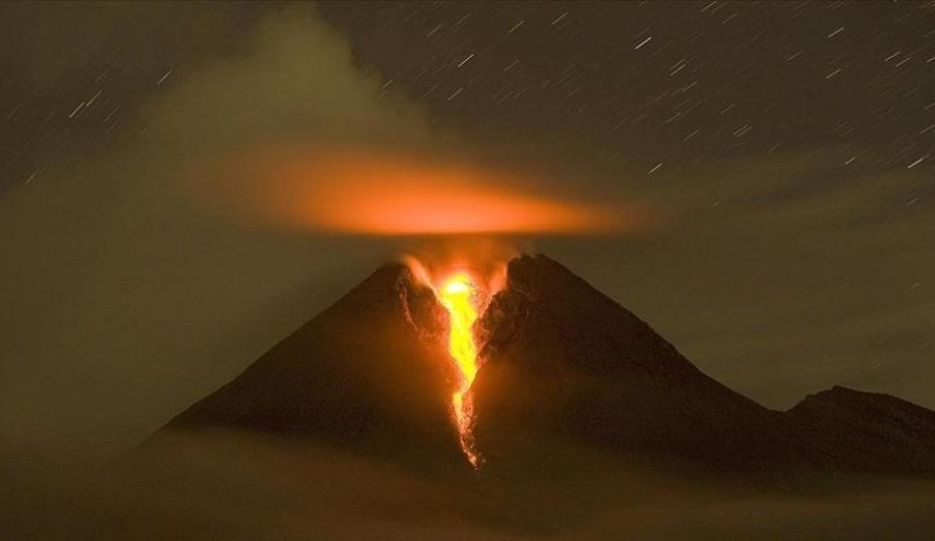 إندونيسيا.. ثوران 'بركان ميرابي' في جزيرة جاوة
