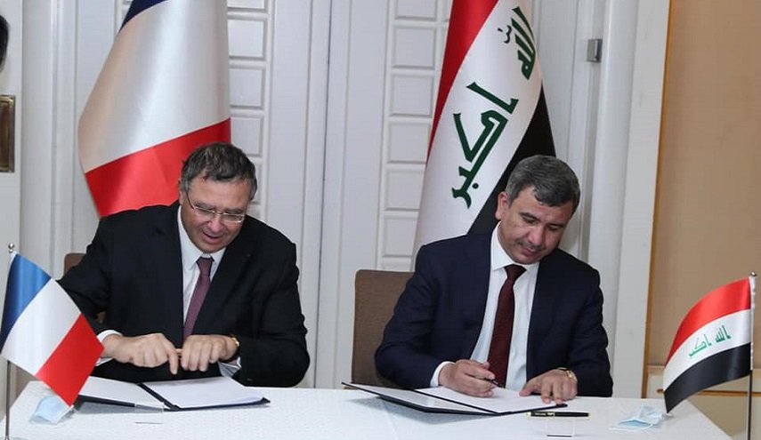 توتال الفرنسية توقع عقدا مع بغداد لتنفيذ مشاريع في مجال الطاقة
