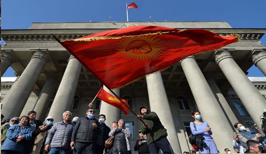 قرغيزستان تعلن اعتقال احد مسؤوليها بتهمة الرشوة