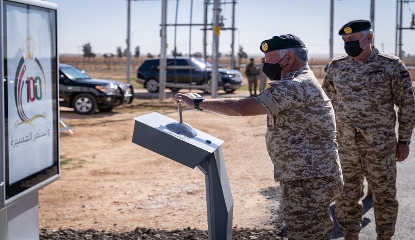 ملك الاردن يفتتح مبنى كلية سلاح الجو الملكي التقنية