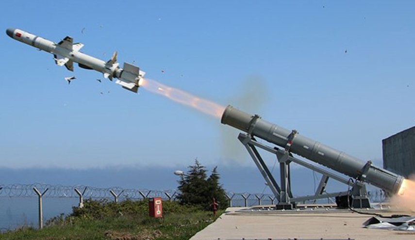 القوات البحرية التركية تختبر صاروخ مضاد للسفن من صنع محلي