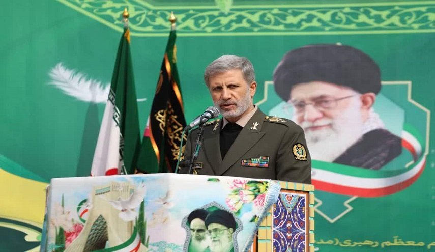 حاتمي: الذين تمنوا فشل الثورة الاسلامية ذهبوا إلى مزبلة التاريخ