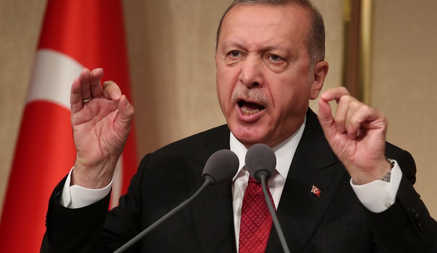 أردوغان مخاطبا رئيس الوزراء اليوناني: لا حل لأزمة قبرص سوى إقامة دولتين