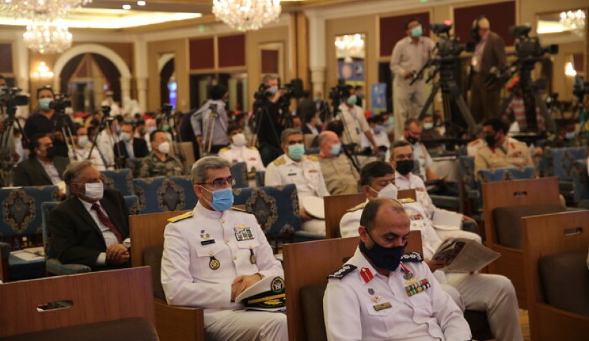 کنفرانس بین المللی دریانوردی در پاکستان با حضور هیات نظامی ایران