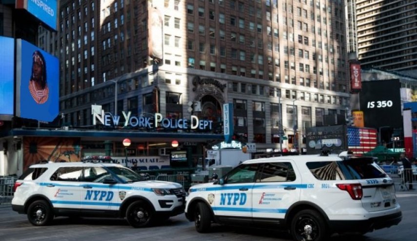 هجمات السكاكين.. شرطة نيويورك تدفع بـ500 عنصر لتعزيز دورياتها بالمترو
