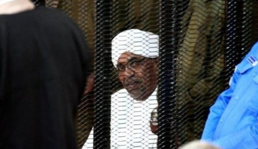 إعتقال خال الرئيس المعزول عمر البشير في السودان
