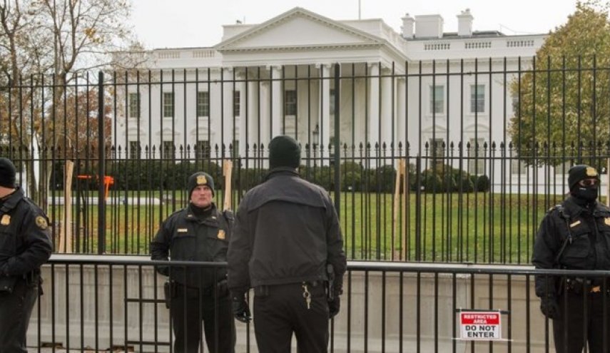یک زن مسلح در نزدیکی کاخ سفید بازداشت شد