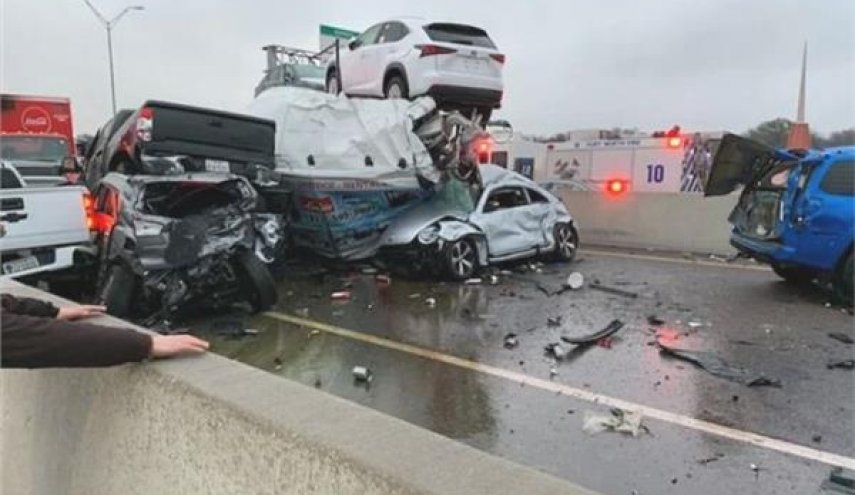 أمريكا .. حادث اصطدام مروع لأكثر من 100 سيارة بسبب الأمطار 