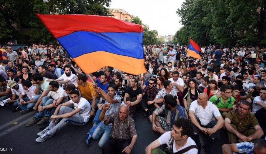 زعيم المعارضة الأرمنية يدعو إلى الاستعداد للتمرد لإسقاط باشينيان
